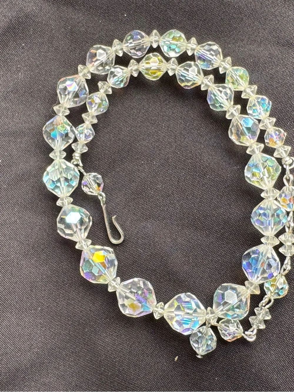 Vintage Aurora Borealis Crystal Glass Bead Necklace and Clip-On Earrings - Picture 5 of 9